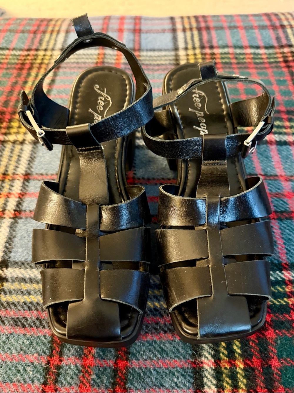 Free People Size EU 39 Black Leather Pacific Platform Fisherman Sandals
